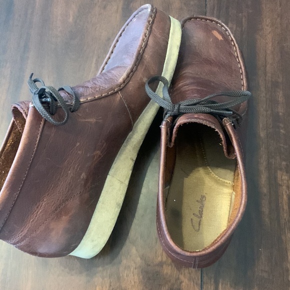 Clarks High Top Burgundy Wallabee Chukka Burgundy - Picture 3 of 7